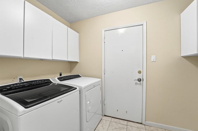 3918 E Peach Hollow Circle, Pearland, TX 77584