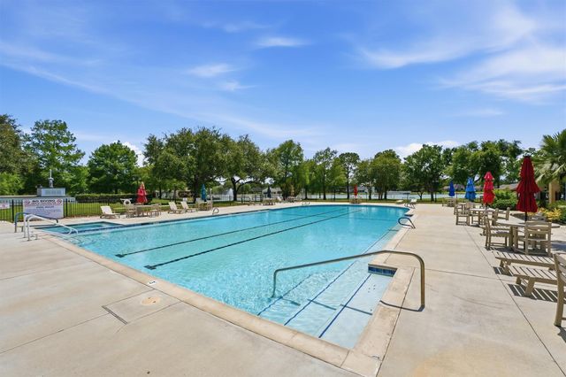 3918 E Peach Hollow Circle, Pearland, TX 77584