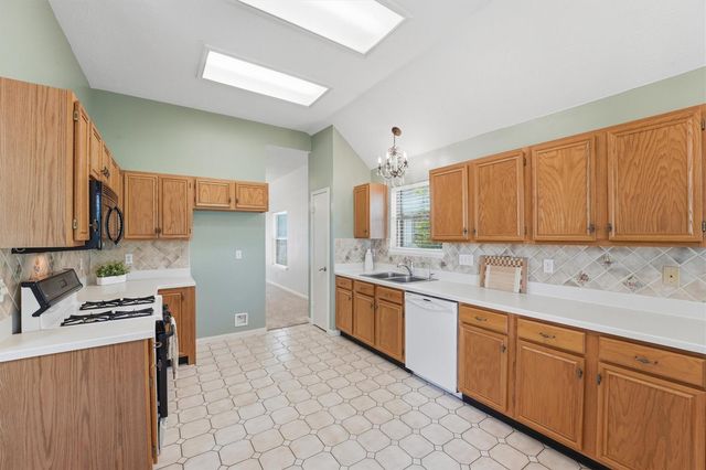 3918 E Peach Hollow Circle, Pearland, TX 77584