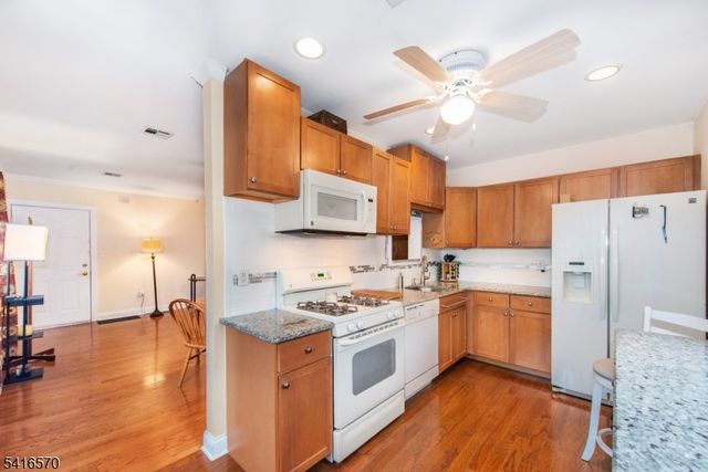 36 Wilshire Ter 36, Kinnelon Boro, NJ 07405
