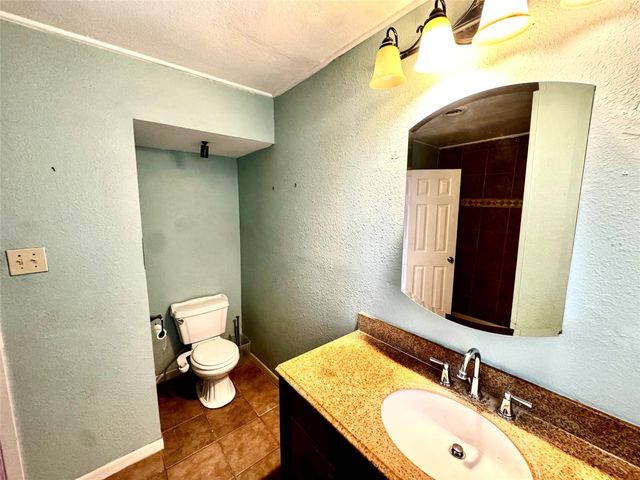 2691 Fm 1862, Blessing, TX 77465