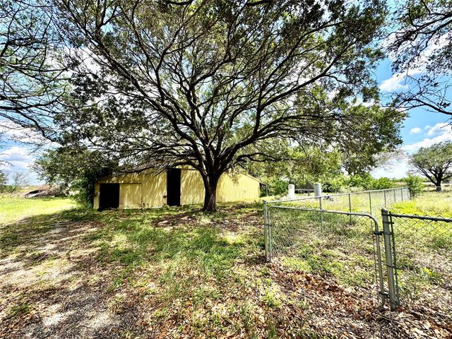 2691 Fm 1862, Blessing, TX 77465