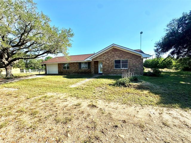 2691 Fm 1862, Blessing, TX 77465