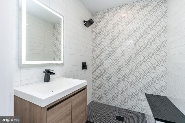 602 WILDER ST, Philadelphia, PA 19147