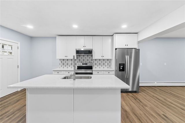 1060 Main Street, West Warwick, RI 02893