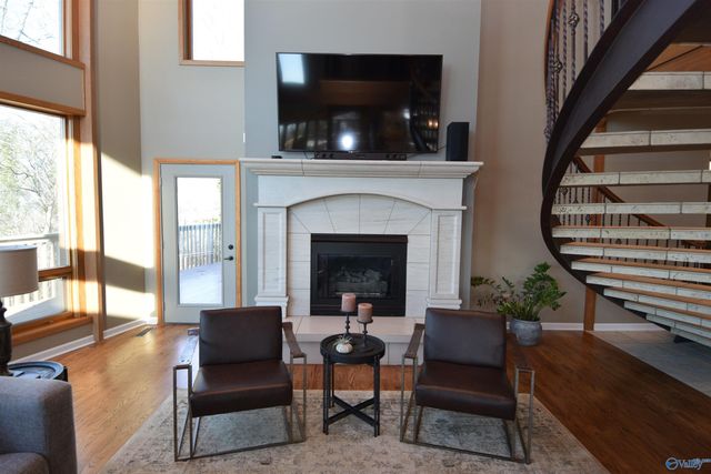 1513 Amber Lane, Guntersville, AL 35976