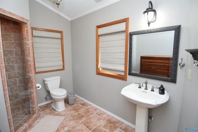 1513 Amber Lane, Guntersville, AL 35976