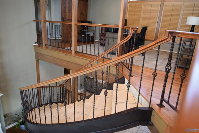 1513 Amber Lane, Guntersville, AL 35976