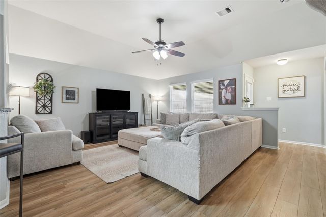 1202 Quarterhorse Drive, Alvin, TX 77511