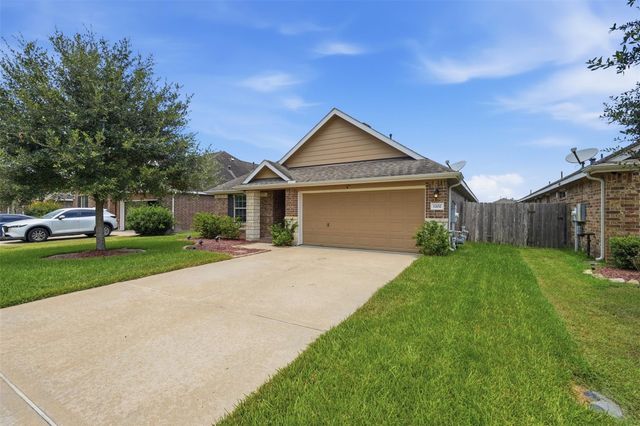 1202 Quarterhorse Drive, Alvin, TX 77511