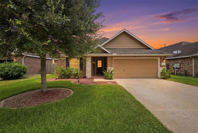 1202 Quarterhorse Drive, Alvin, TX 77511