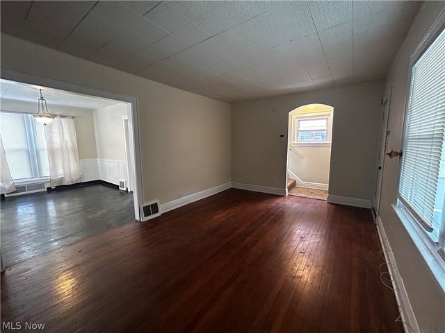 431 Noah Avenue, Akron, OH 44320