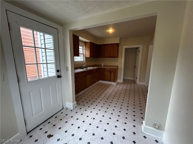 431 Noah Avenue, Akron, OH 44320