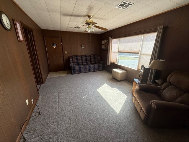 9821 Musson Road, Meeker, OK 74855