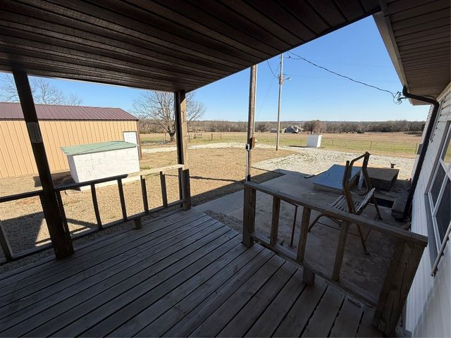 9821 Musson Road, Meeker, OK 74855