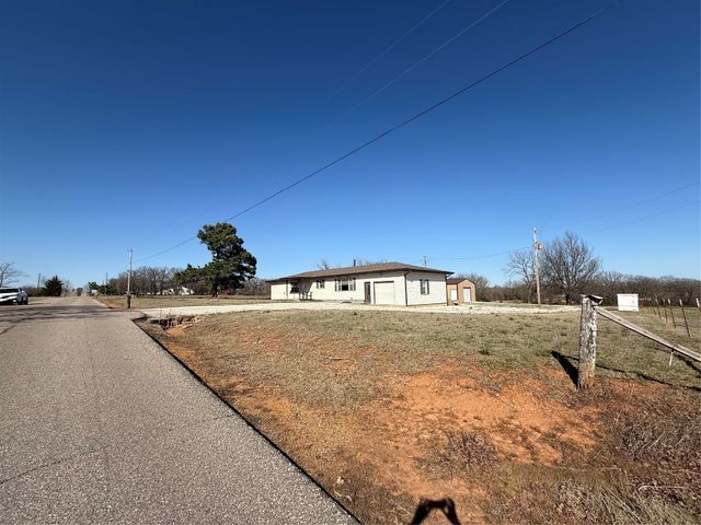 9821 Musson Road, Meeker, OK 74855