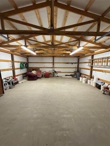 9821 Musson Road, Meeker, OK 74855