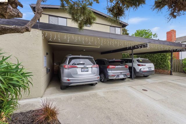 517 Stannage Ave, Albany, CA 94706