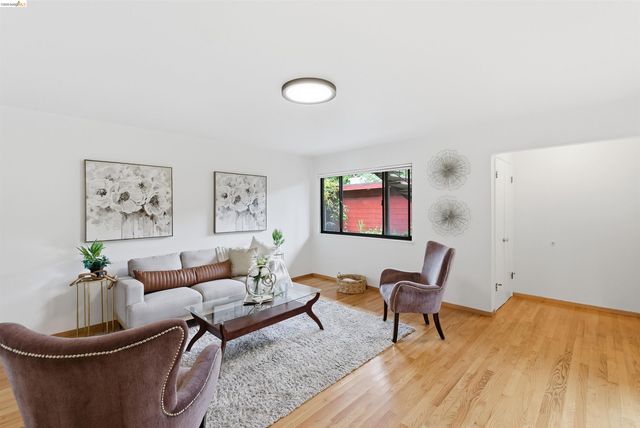 517 Stannage Ave, Albany, CA 94706