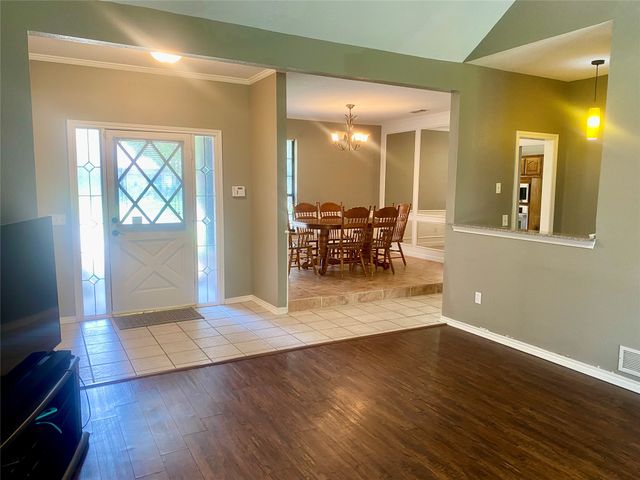 4123 Lawngate Drive, Dallas, TX 75287