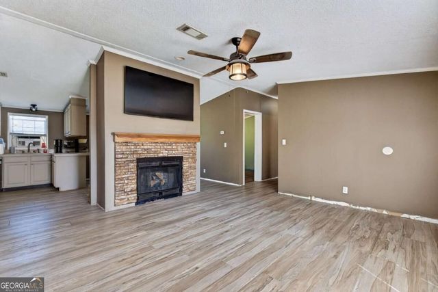 4382 Dews Pond Road SE, Calhoun, GA 30701