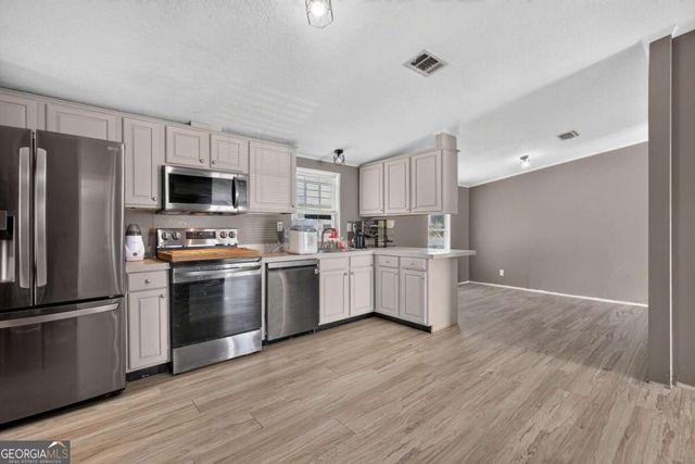 4382 Dews Pond Road SE, Calhoun, GA 30701