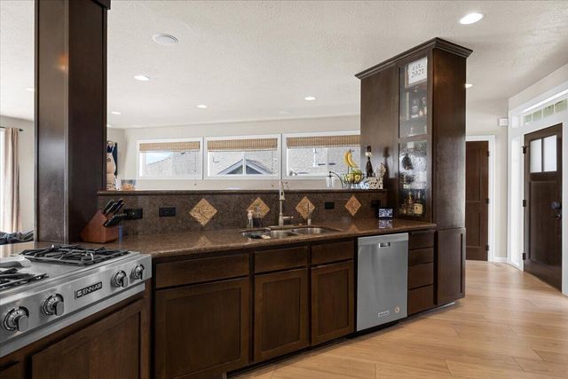 4316 Vineyard Terrace, Medford, OR 97504