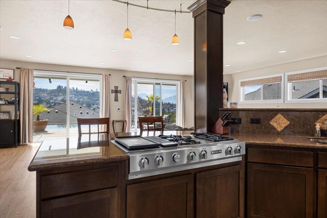 4316 Vineyard Terrace, Medford, OR 97504