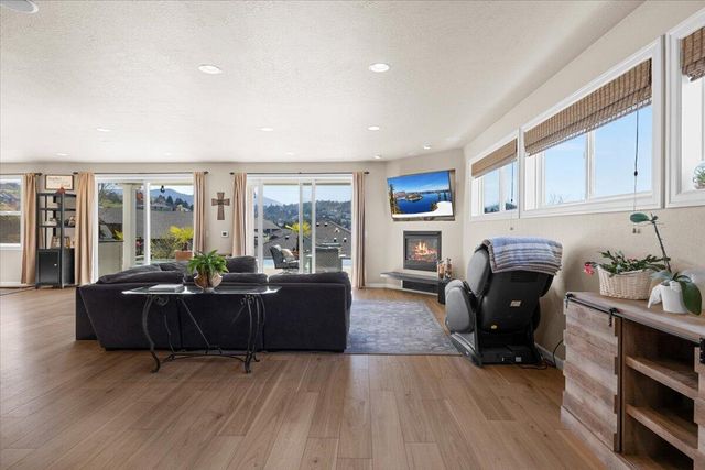 4316 Vineyard Terrace, Medford, OR 97504