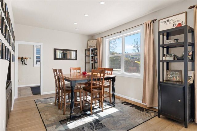 4316 Vineyard Terrace, Medford, OR 97504