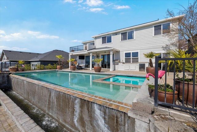 4316 Vineyard Terrace, Medford, OR 97504