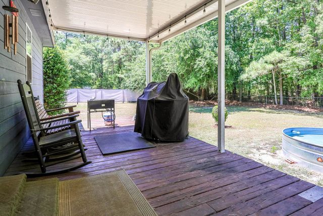 323 Roughbark Dr., Andrews, SC 29510