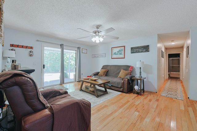 323 Roughbark Dr., Andrews, SC 29510