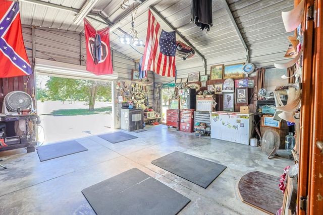 323 Roughbark Dr., Andrews, SC 29510