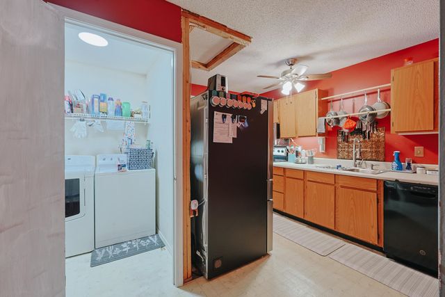 323 Roughbark Dr., Andrews, SC 29510