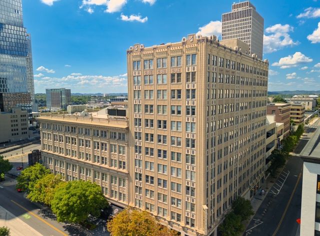 700 Church St Apt 205, Nashville, TN 37203