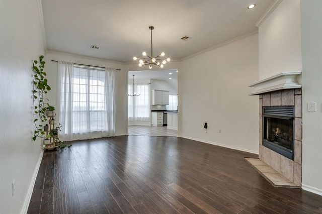 605 Kelsi Drive, Moore, OK 73160