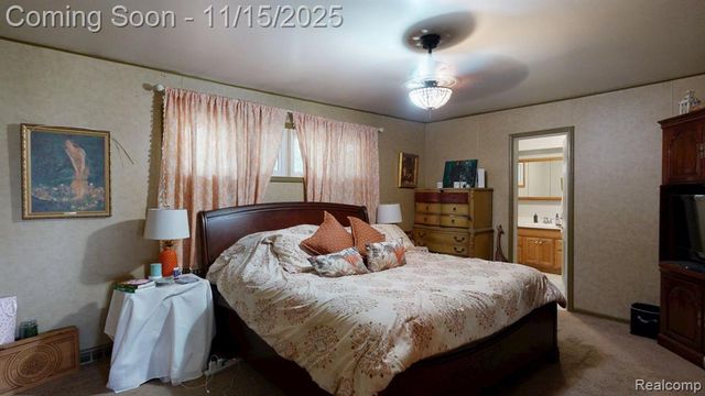 206 Wellington Crescent, Mount Clemens, MI 48043