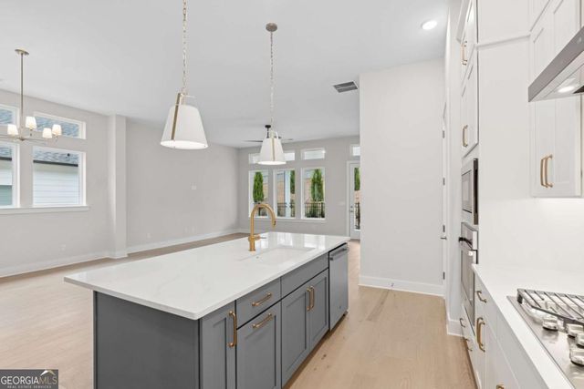 242 Strawberry Lane, Woodstock, GA 30189