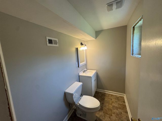 10020 Strong Drive, Huntsville, AL 35803