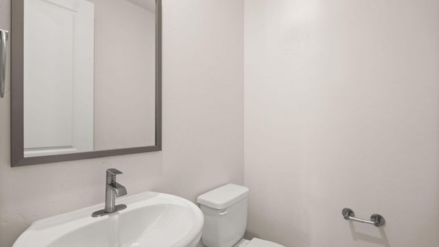 2416 Marble Avenue NE, Rio Rancho, NM 87144