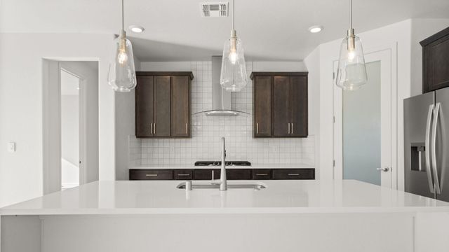 2416 Marble Avenue NE, Rio Rancho, NM 87144