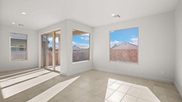 2416 Marble Avenue NE, Rio Rancho, NM 87144