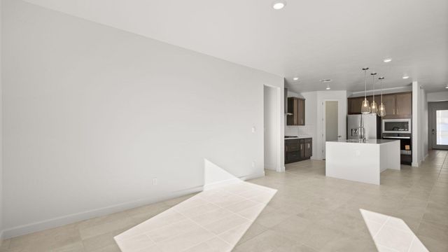 2416 Marble Avenue NE, Rio Rancho, NM 87144
