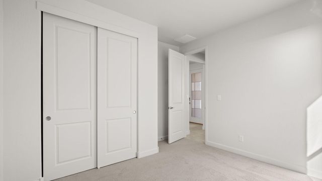 2416 Marble Avenue NE, Rio Rancho, NM 87144