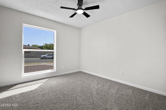 4700 ROUND ROCK Drive, El Paso, TX 79924