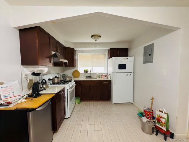 2154 Haight Avenue, Bronx, NY 10461