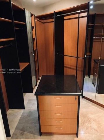 21200 Point Pl 504, Aventura, FL 33180