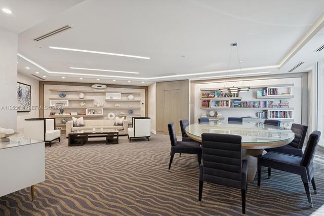 21200 Point Pl 504, Aventura, FL 33180