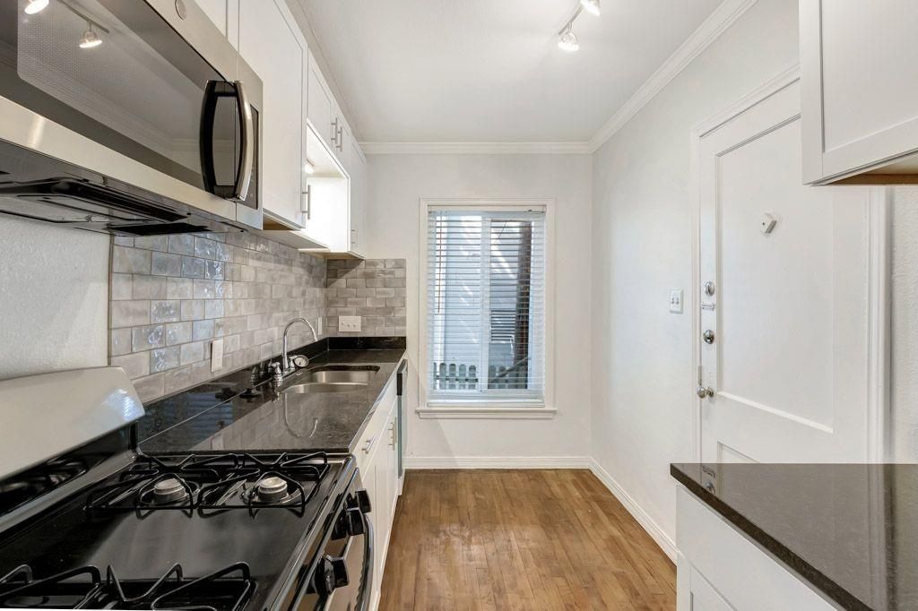 1507 Pease RD 3, Austin, TX 78703